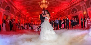 Dancing On A Cloud - Pro Sound & Light Show