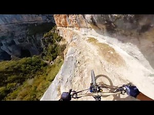 【ゴープロ視点】崖際を走るダウンヒル！異次元のマウンテンバイクスキル／自転車レース／mtb