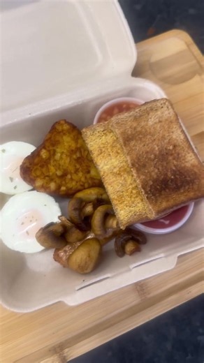 Veggie Full English Breakfast — No Meat, Full Flavour