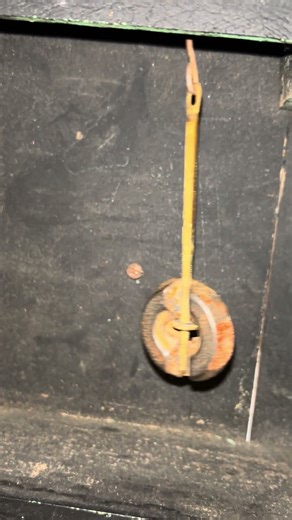 Sessions banjo clock working for the first time in years #antiqueclocks ￼