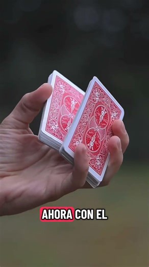 Carta voladora, facil y rapido #cartas #trucosconcartas #magia #baraja