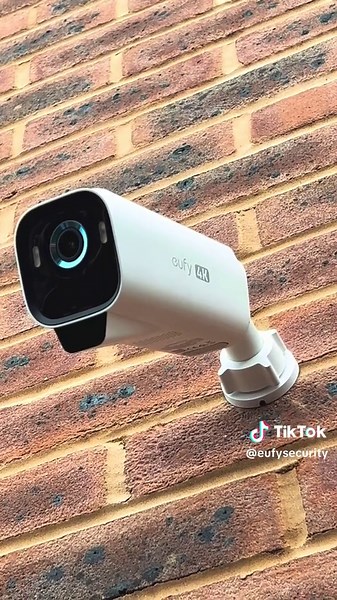 Installing the S3 Pro 🛠🤳 #fy #fyp #eufycam #eufyCamS3Pro #eufy #securitycamera #asmr #unbox #installation