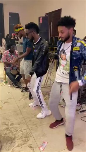 التريند. ظابت 🥰🙆‍♂️🎼#زمبار #مزيكا❤️🌐😂 #زمبارين_لي_يوم_الدين🇯🇲🤘 #ابراهيم_يوسف_نيجيري #الجقول_ابو_رهف