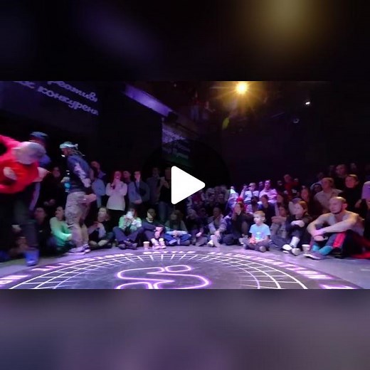 On an epic scale, robots compete in a robotic dance competition #streetdance #hiphop #souldancers #foryou
