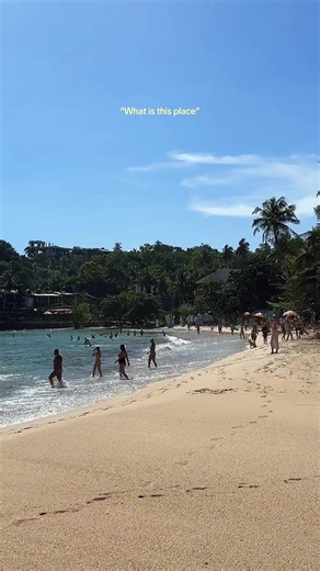 A beautiful surf town named Hiriketiya #backpacking #visualdiary #slowtravel #srilanka #surfing