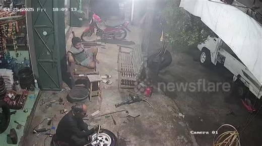 Tyre explodes while being inflated by mechanic