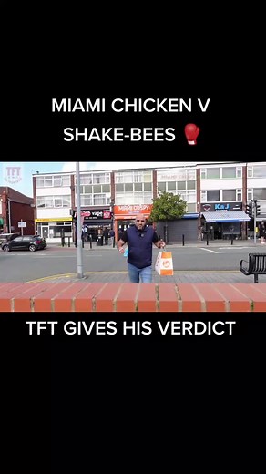 MIAMI CRISPY CHICKEN V SHAKE-BEES. WHICH BURGER IS THE BEST. #youtube #fyp #onetakereviews #thefoodtroll #trending #ifthar #review #ramadhan #foryourpage #honest #viral #smash