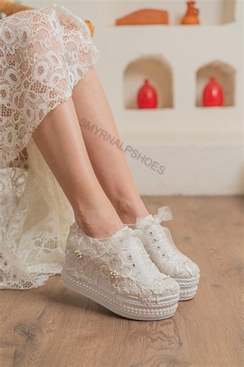 Luxury Pearl Wedding Sneakers for Bride – Lace Bridal Shoes, Handmade Bridal Sneakers, White Wedding Shoes - Etsy