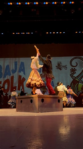 Polka “El Sube y Baja” de Nuevo León por Xochipilli Ballet Folklorico de Tijuana en el Festival Baja Folk 2025✨ | A través de México