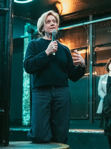 Meet the author LIVE at our book club meetups! Dive into What Are You Thirsty For? Anna Donaghey, from ad exec to sober curious coach. Anna quit drinking 6 years ago when she realised it was running her life. The book is not a quit manual, but a 'what if?' rethink: Is your life good enough, or better WITHOUT the glass? We heard her story psych insights spark real change 💡Join our nonfiction book club meetups to chat with authors directly! #bookclub #bookclubmeetups #nonfiction #nonfictionbook #