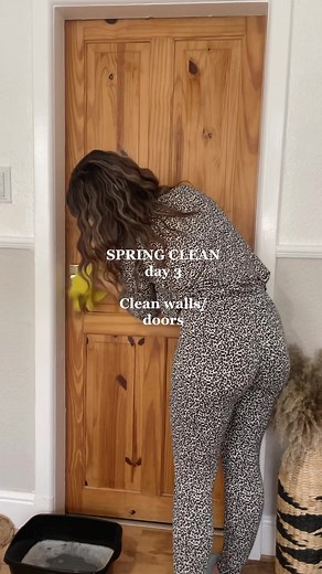 SPRING CLEAN- day 3.. clean walls/doors ☑️ #cleaningwithdanielle #springclean