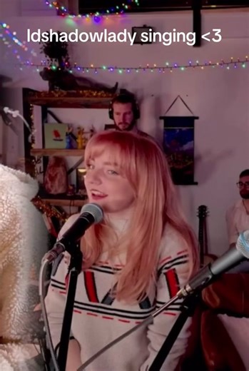 Lizzie LDShadowLady's Amazing Singing Performance