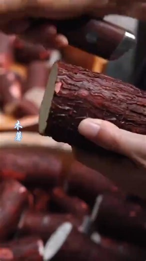 This video is mind-blowing — the way they transform cassava is unbelievable! Watch till the end! 🔥👏 | Gh Family Tv