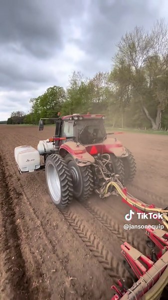 @Case IH Magnum 250s with Raven Implement Guidance running RTK with in field AccuSync with Pro 1200 monitors and RTK