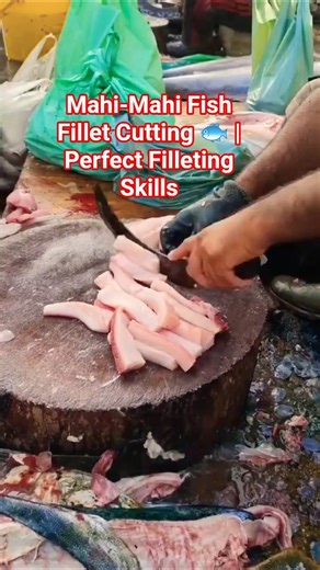 Mahi-Mahi Fish Fillet Cutting 🐟 #MahiMahi #FishFillet #FishCutting #SeafoodShorts #FilletSkills