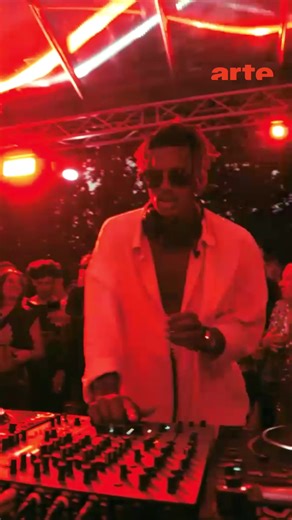 9.3K views · 64 reactions | La techno par MARRØN, un voyage hypnotique. ‍ Le DJ et producteur néerlandais était de retour au festival allemand Stone Techno l'été dernier avec ses beats rythmés et groovy. Pour son public, sa maîtrise singulière de l’Afro Deep représente une invitation à rester sur le dancefloor jusqu’au bout de la nuit. | ARTE Concert | Facebook