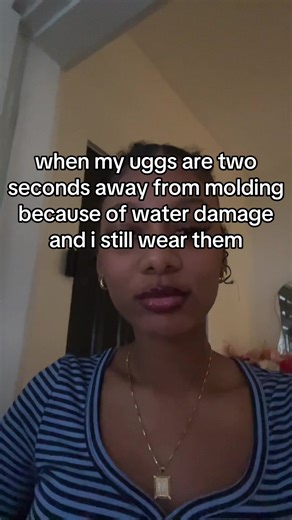 they’re so comfy i can’t let them go😔😔 #uggs #real