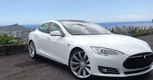 Tesla to open first store in Honolulu
