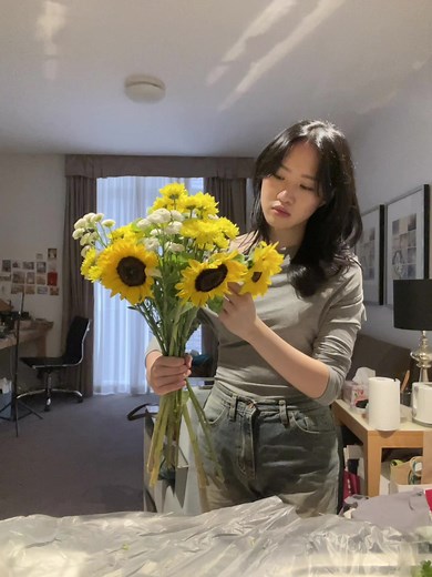 Boost Your Mood with Fresh Flower Bouquets