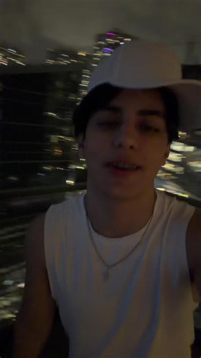 Alaan (@alan.arrieeta)’s video of la plebe