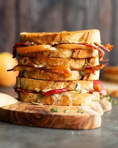 The Ultimate Apple Grilled Cheese