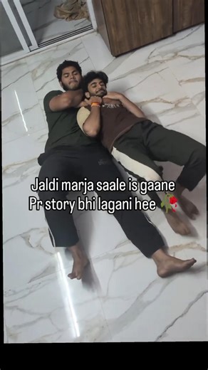 send this to you friend 😭 |3 ldiots Prank #Shorts #Prank #FunnyPranks