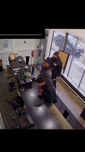 When @fettywap1738 stops by Exotic Eats NJ, you already know it’s a movie 🎬🔥 He pulled up for: 🍖 Oxtails 🥗 Potato Salad 🐟 Grilled Salmon Bites 🥄 Macaroni Tuna Salad 🧀 Mac & Cheese 🍠 Candied Yams 🥬 Collard Greens 🥪 Oxtail & Cheese Sandwich 🍇 Purple Rain Splasher 🍋 Jolly Rancher Lemonade Splasher Thank you for stopping by! We hope to see you again soon 🙌🏽 Union City, NJ 📍 #ExoticEatsNJ #CelebrityStop #SoulFoodSpot #NJFoodie #OxtailsOnDeck