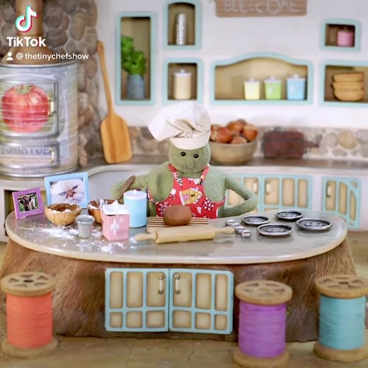 Thetinychefshow (@thetinychefshow)’s video of The Tiny Chef Show