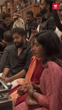 മലയാളത്തിന്റെ ശ്രീനിവാസന് അന്തിമോപചാരം അർപ്പിച്ച് മുഖ്യമന്ത്രി | Pinarayi Vijayan pays final respect