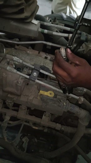 CNG truck lock change #ashokleyland #automobile #shortvideo #mechanic #electrical