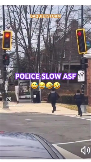 YN on feet in D.C.😮😅😅#police #politics #rap #hiphop #funny #comedy #yns #rapscene #comedy