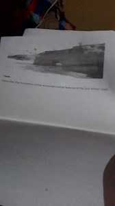 Describe the formation of the erosional coastal features at the... | Filo