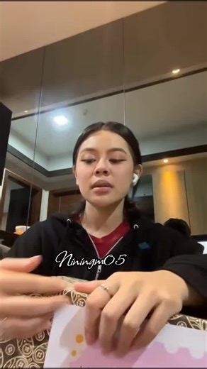 UNBOXING MAGICCOM 🤣 Random banget tiba tiba pingin banget ngasih dia magic com 🤸🤣@𝐌𝐞𝐥𝐥𝐲 𝐋𝐞𝐞 semoga berguna ya mey biar gk makan mie teruuuuss 😂👌 @hi manusia²⁴ @DuniaArmel official²⁴ @editorduniaarmelofficial #arbil #mellylee #duniaarmel #fypage