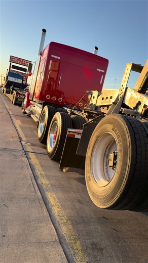 Experience the Kenworth W900 with Chanate Transport