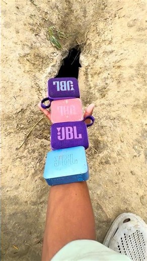 JBL twro pvs pulia go4 speaker 🥶 test water 😱🕹️ Bluetooth on testing devic ￼￼JBL brand speaker