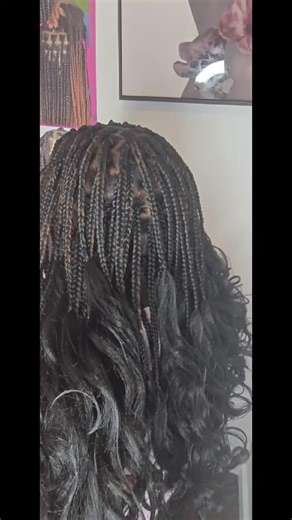 ✨ Box Braids with French Curl Ends ✨ Using Bobbi Boss French Curl 28” for that soft curly finish 😍 Lightweight. Flowing. Elegant. DM to book 💌 #FrenchCurlBraids #BoxBraids #KnotlessLook #HairBraidsByBibi This is NOT pony hair. This is French Curl braiding hair — that’s the correct professional name 💎🔥