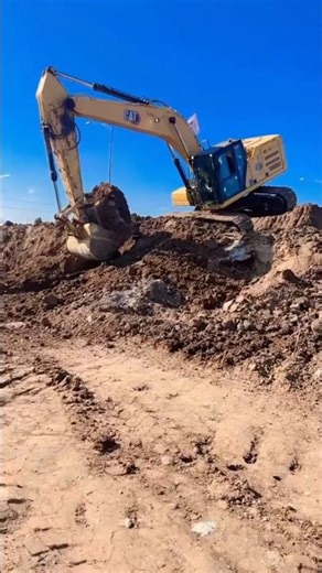 CAT Excavator Operating in Rocky Hills #jcb #cat #trending #shorts #viral #foryou #excavator