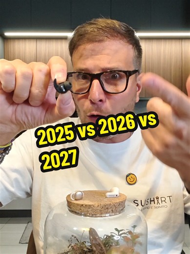 2025 vs 2026 vs 2027 #htc #auricolari #samsung #iphone #techtok