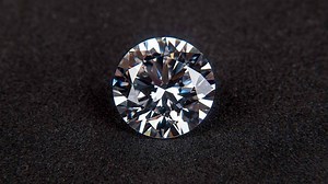 Researchers Find Diamonds Conduct Electricity Like Metals When Deformed - SlashGear