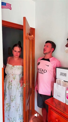 A prank involving a squeaky door#fyp #foryoupage #creakydoor #squeakydoor #shhhh