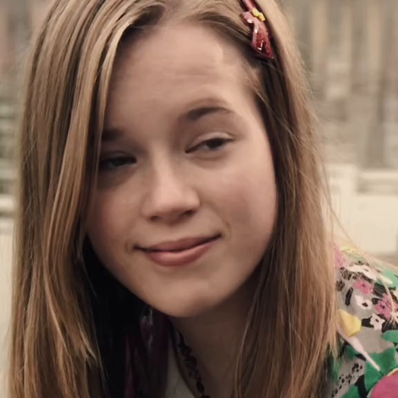 Effy and Pandora: A Friendship Story