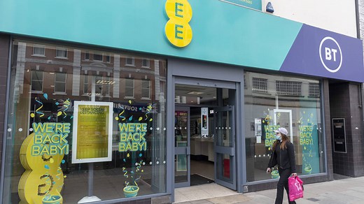EE reintroduces EU roaming charges, despite saying it wouldn't after Brexit | LBC