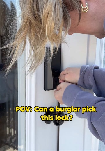Picking it? Impossible. 😤 The security is top-tier, and the peace of mind is real. 😌🛡️ Protect your home with GHome Smart Lock! Tap below. 🛒🔥#smartlock #GHome #tiktokshopholidayhaul #homeimprovement #smarthome