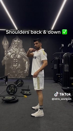 Perfect Cable Goblet Squat Guide for Glute Activation