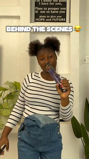 My friends I found this in my photos 😂😂 How I did the baby mama dance The name of the light used is called Neon light 💕 | Chef Temmie