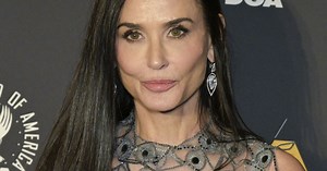 "Robe décolletée flamboyante": Demi Moore dévoile les dessous de l'une de ses tenues les plus sulfureuses