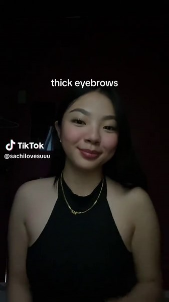 How to Achieve Thicker Eyebrows Naturally