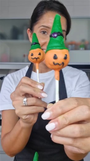 These adorable pumpkin cake pops are the sweetest way to celebrate the season 🎃🍰 | Twisted