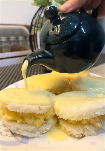 Soft Malai Bread Dessert with Custard Cream – 10-Minute Cold Dessert