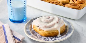 Perfect Cinnamon Roll Icing